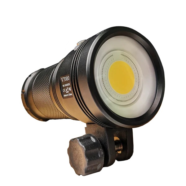 V7000 Multifunction Dive Light